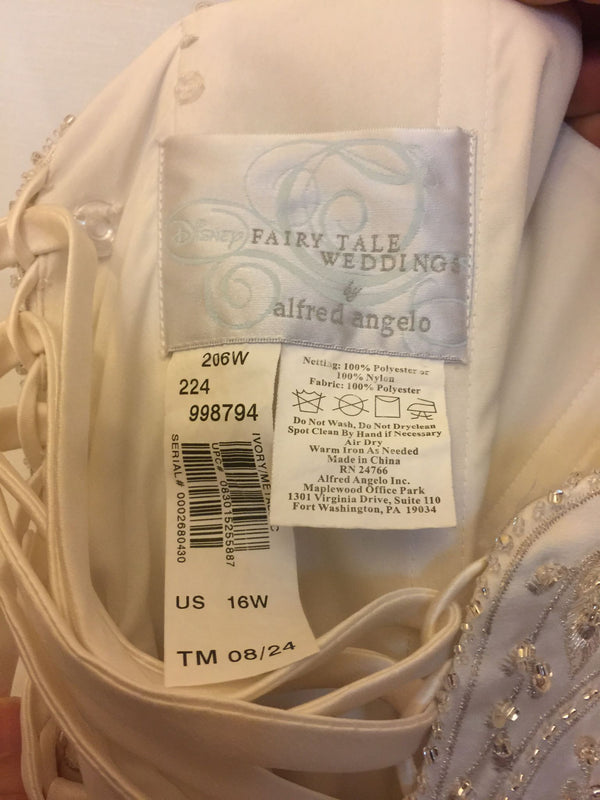 Alfred Angelo 206 Belle – Nearly Newlywed