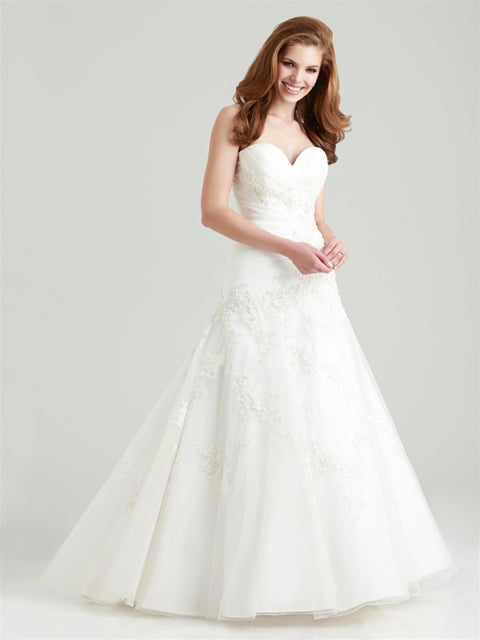 Allure Bridals 2565