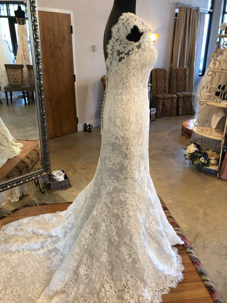 Allure 9000 Bridal Dress