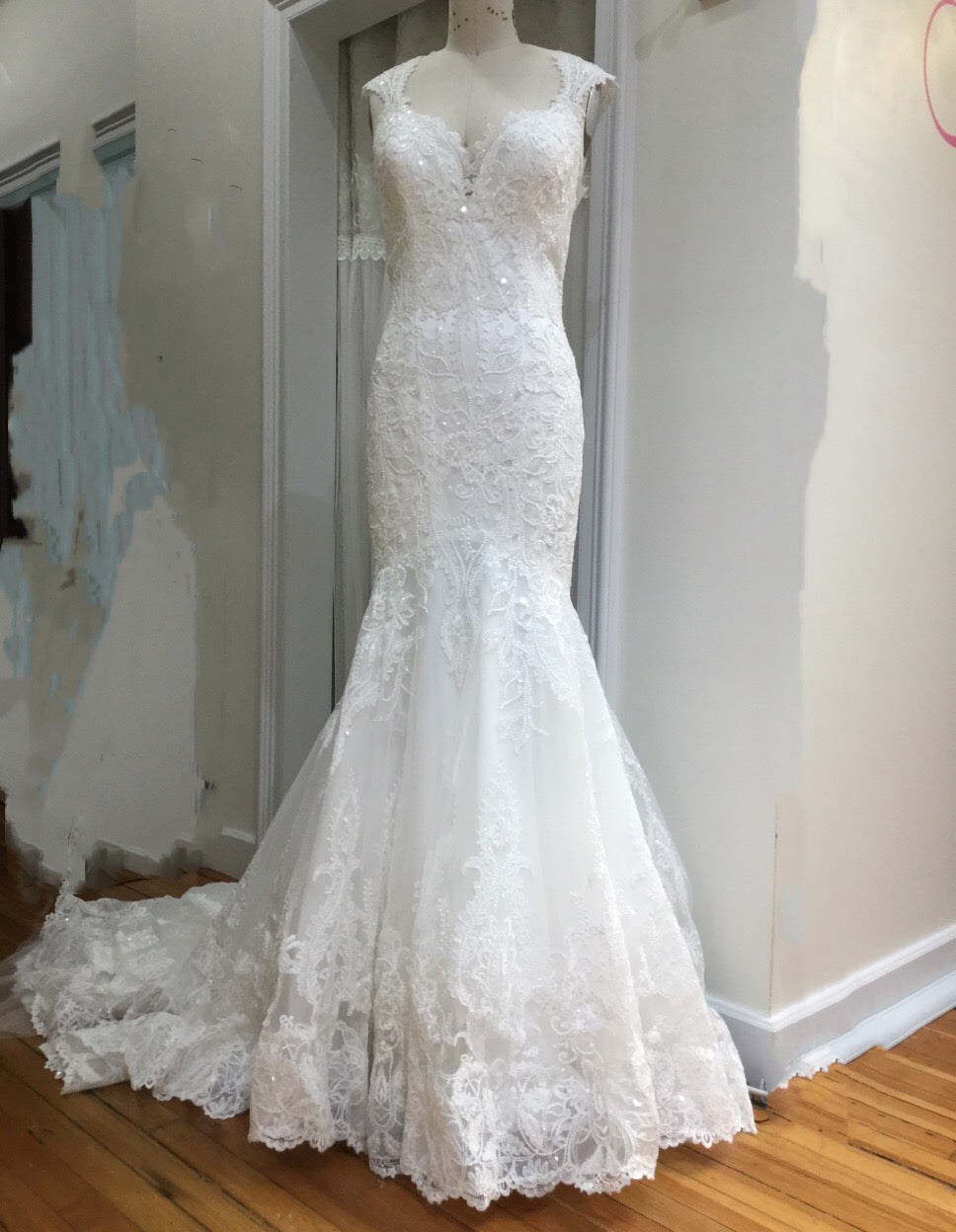 Allure Bridals 9471