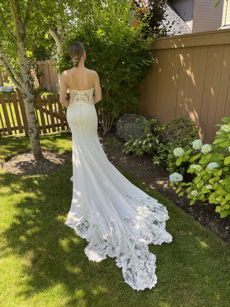 Allure Bridals Style 9702
