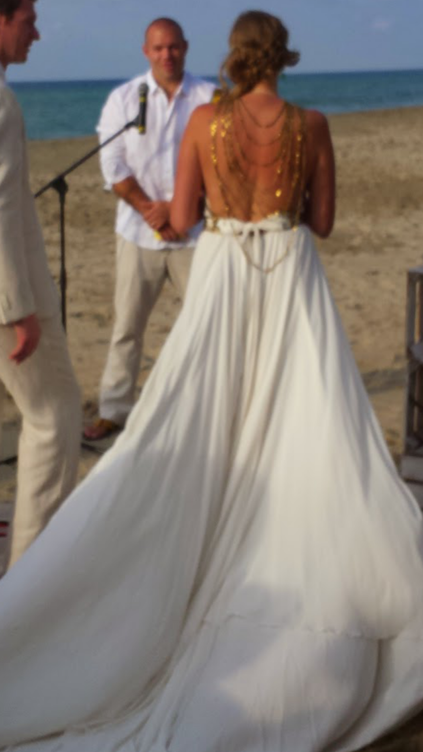 Amanda wakeley wedding dress price clearance