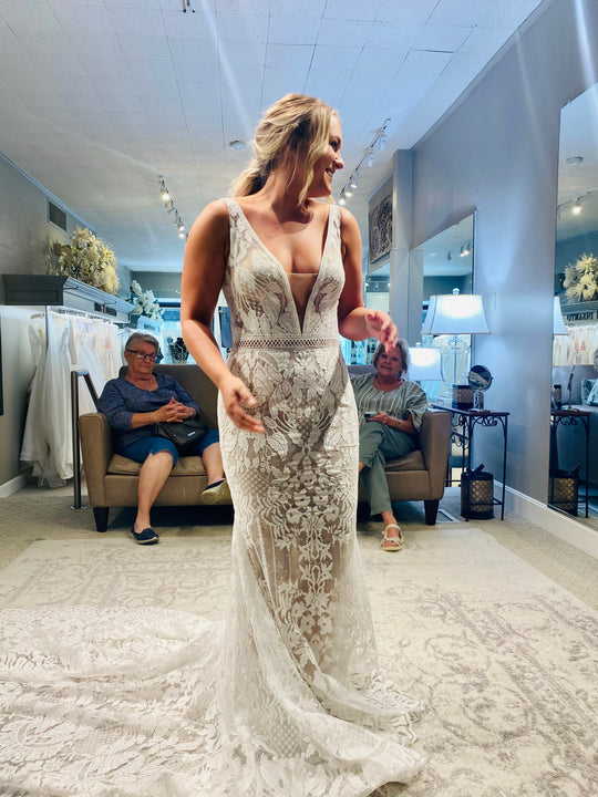 Badgley Mischka Faythe