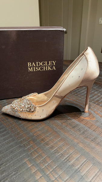 Badgley mischka quintana sales mesh embellished pumps