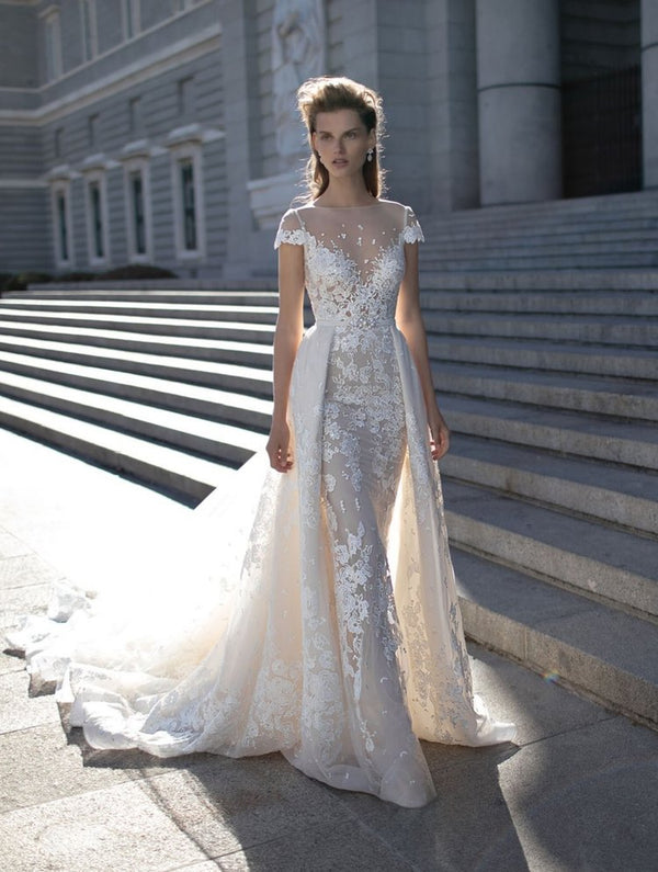 Berta Brand new un-altered16-08 Size 36/ Us Size 2-4 – Nearly Newlywed