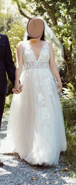 Willowby by Watters Hearst Galatea Sample Wedding Dress Save 50% -  Stillwhite