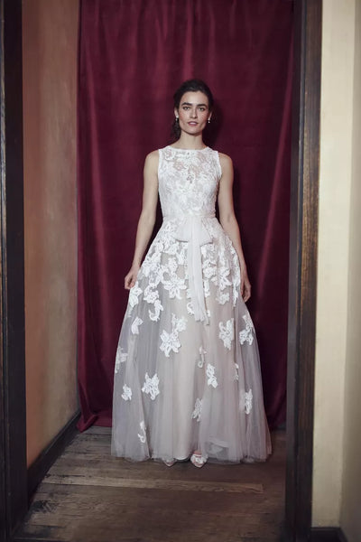 BHLDN True Romantic PreOwnedWeddingDresses