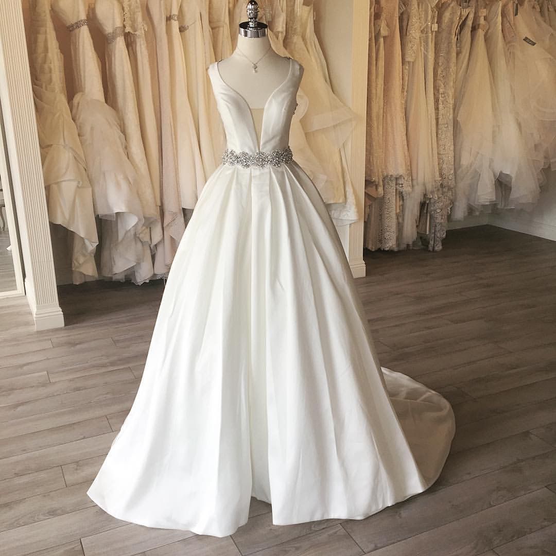 Calla Blanche Paulette/ 16127 – PreOwnedWeddingDresses