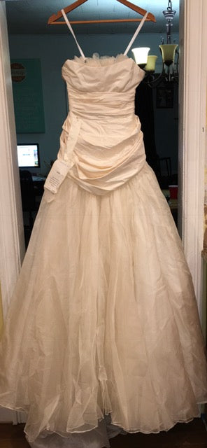 Carmen Marc Valvo CMV2012