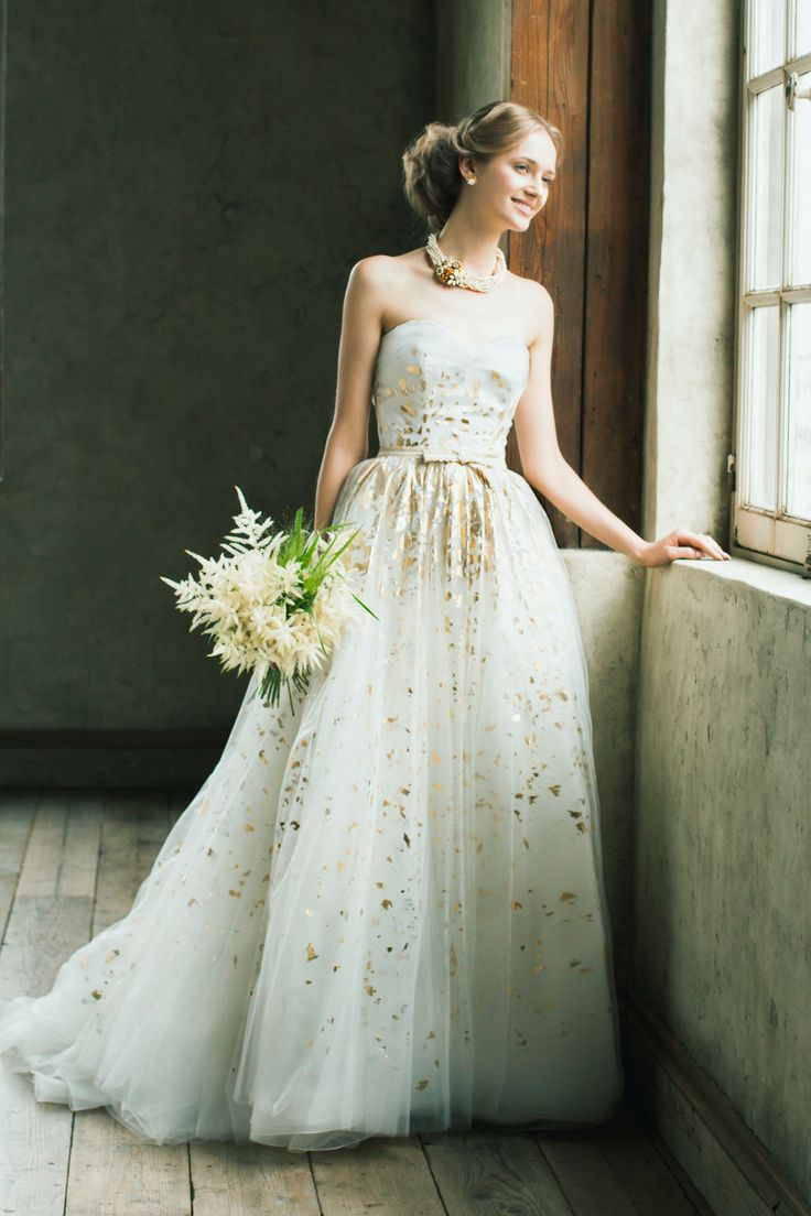 Carolina Herrera Aurora Dress 32403 – Nearly Newlywed