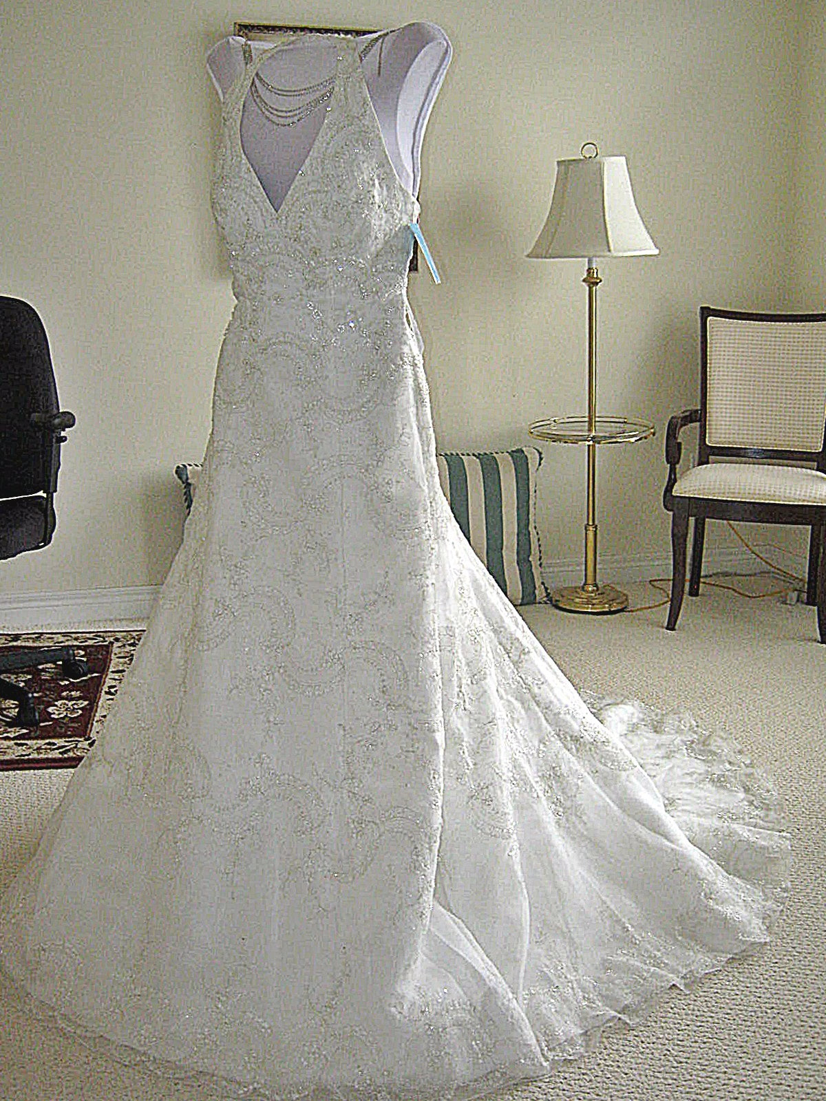 Casablanca wedding dress 2012 | Beachweddingtips.com