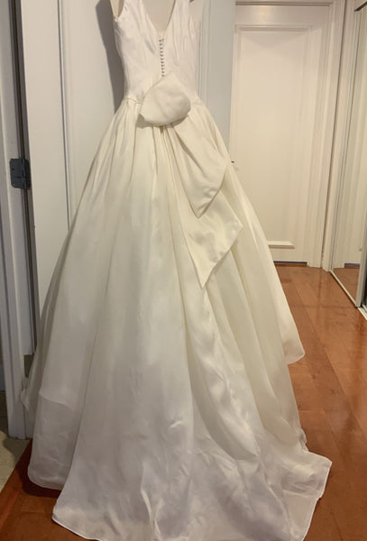 Thrifted Christian Dior wedding dress. Can't find it anywhere