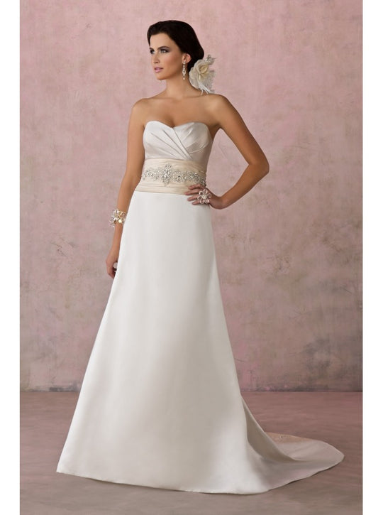 D'Amour Bridal B074