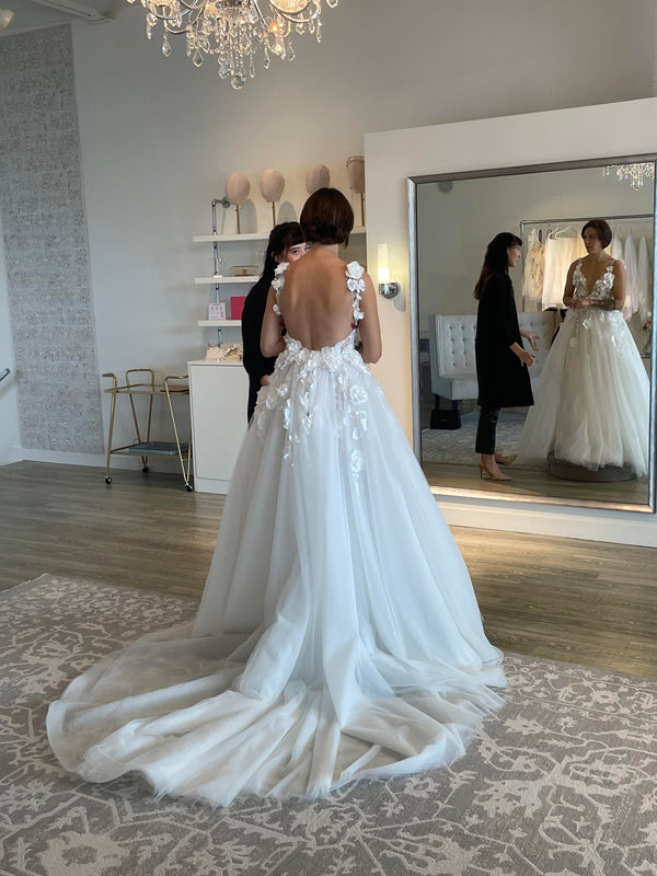 Dany Tabet Chateau – Nearly Newlywed