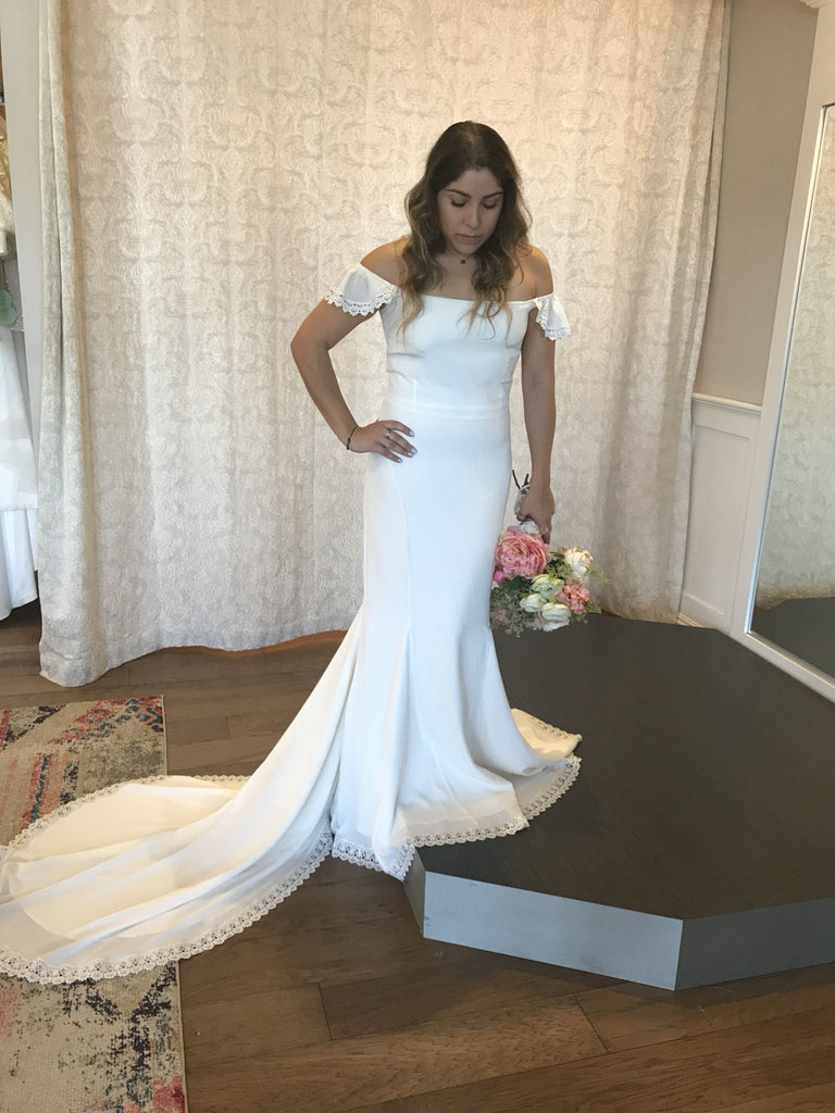 Daughters of Simone Kemp – Nearly Newlywed