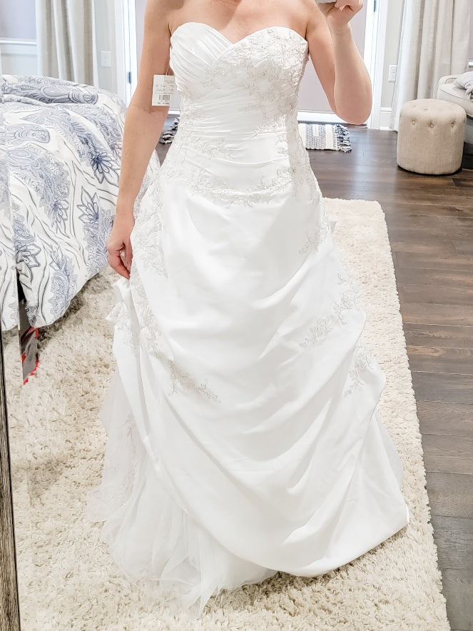 David's Bridal のウェディングドレス アメリカ製 US4 davids-bridal-a-line-t9669-