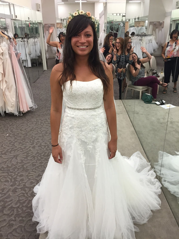 David's Bridal V3469 – Nearly Newlywed