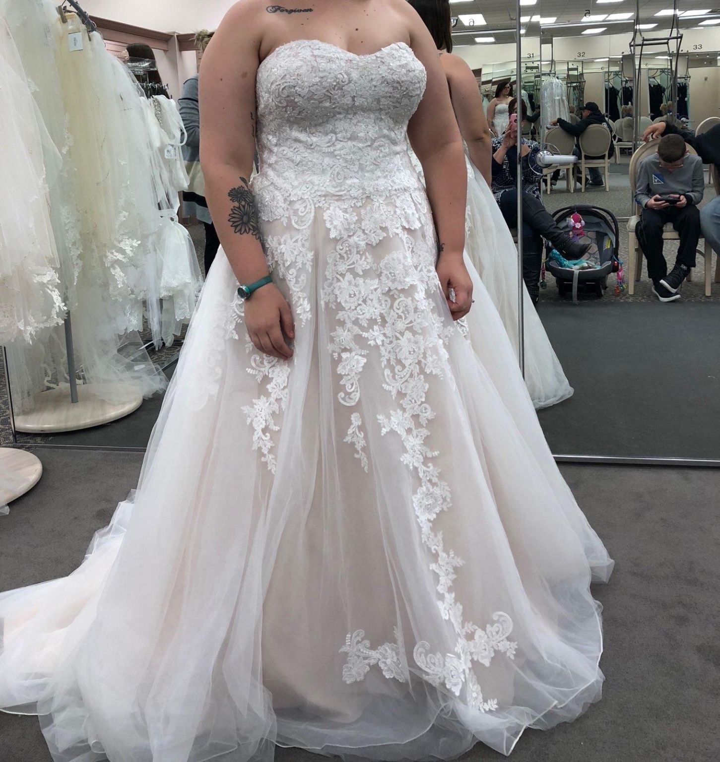 David's Bridal Ven style 9WG3861 Ivycha – Nearly Newlywed