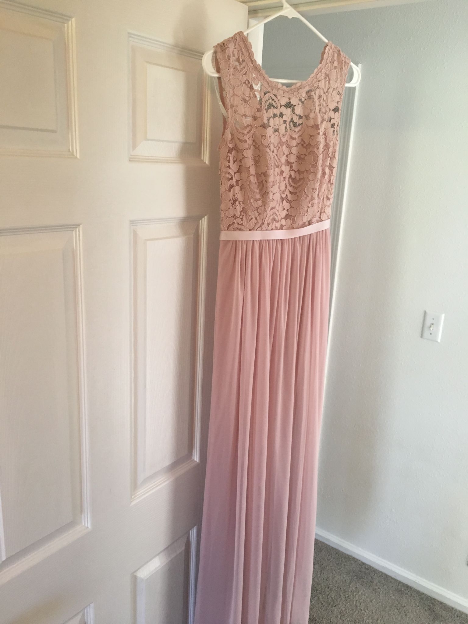 David's Bridal F19328 – Nearly Newlywed