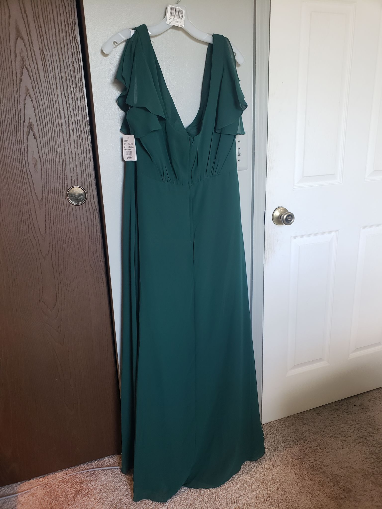 formal dresses size 12 Elegant Trumpet Sleeveless Evening Premium Gown 251GL4198 by Terani Couture Mocha / Color:Ivory/Champagne/Honey material:crocodile 22 Best Dress Brands The trumpet silhouette flares