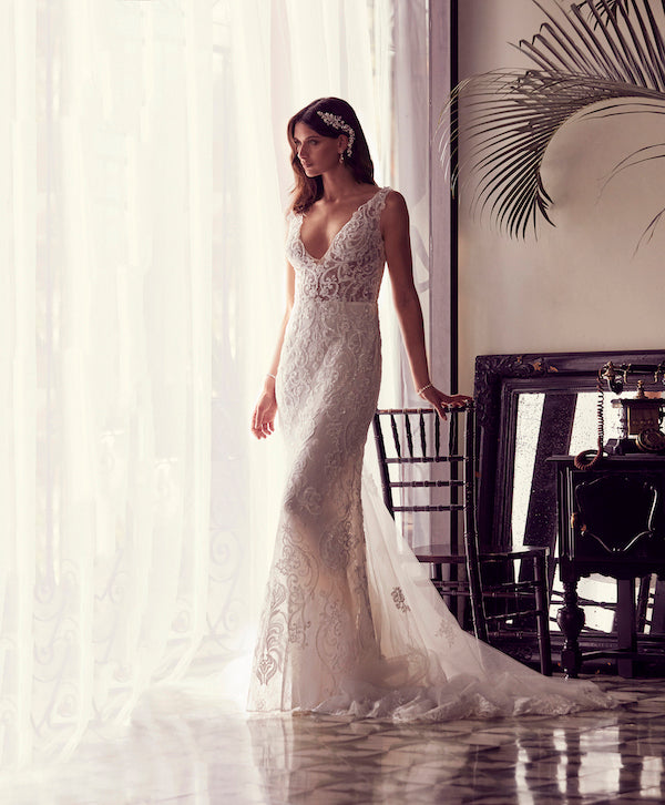 David's Bridal GALINA SIGNATURE SWG772 – Nearly Newlywed
