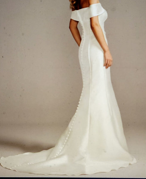 Off-the-Shoulder Mikado Trumpet Wedding Dress