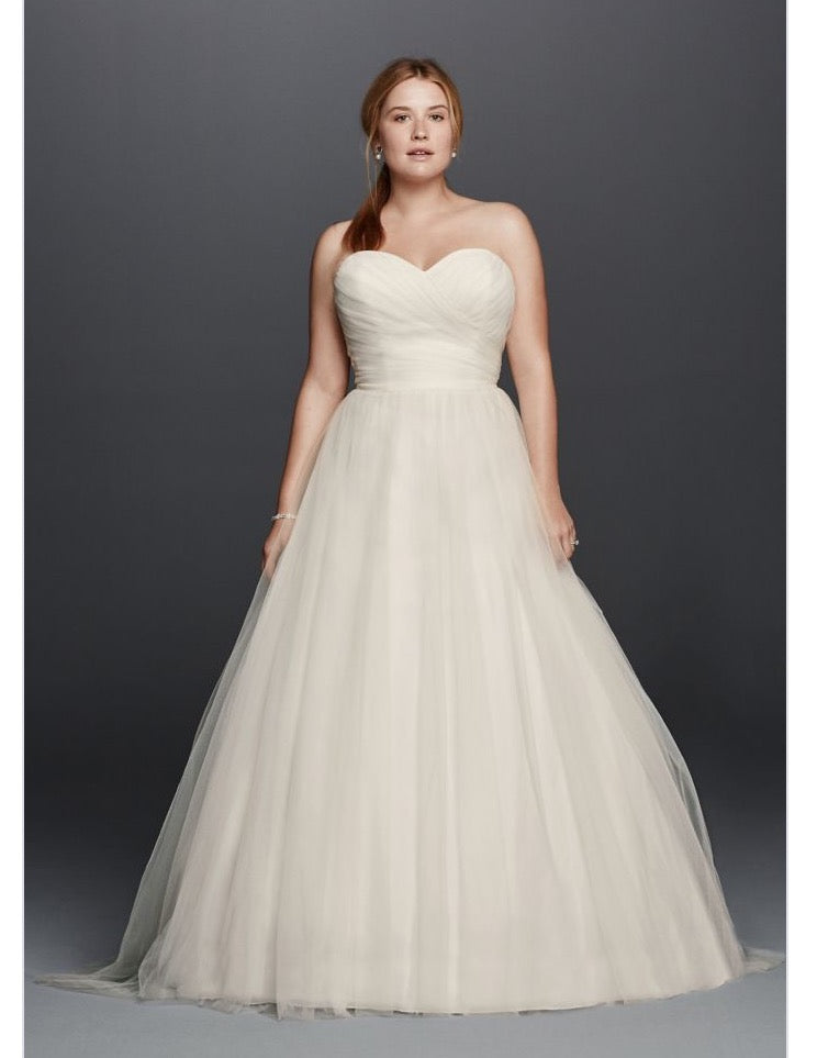David's Bridal Plus Size Tulle Wedding Dress with Pleated Bodice – Nearly  Newlywed