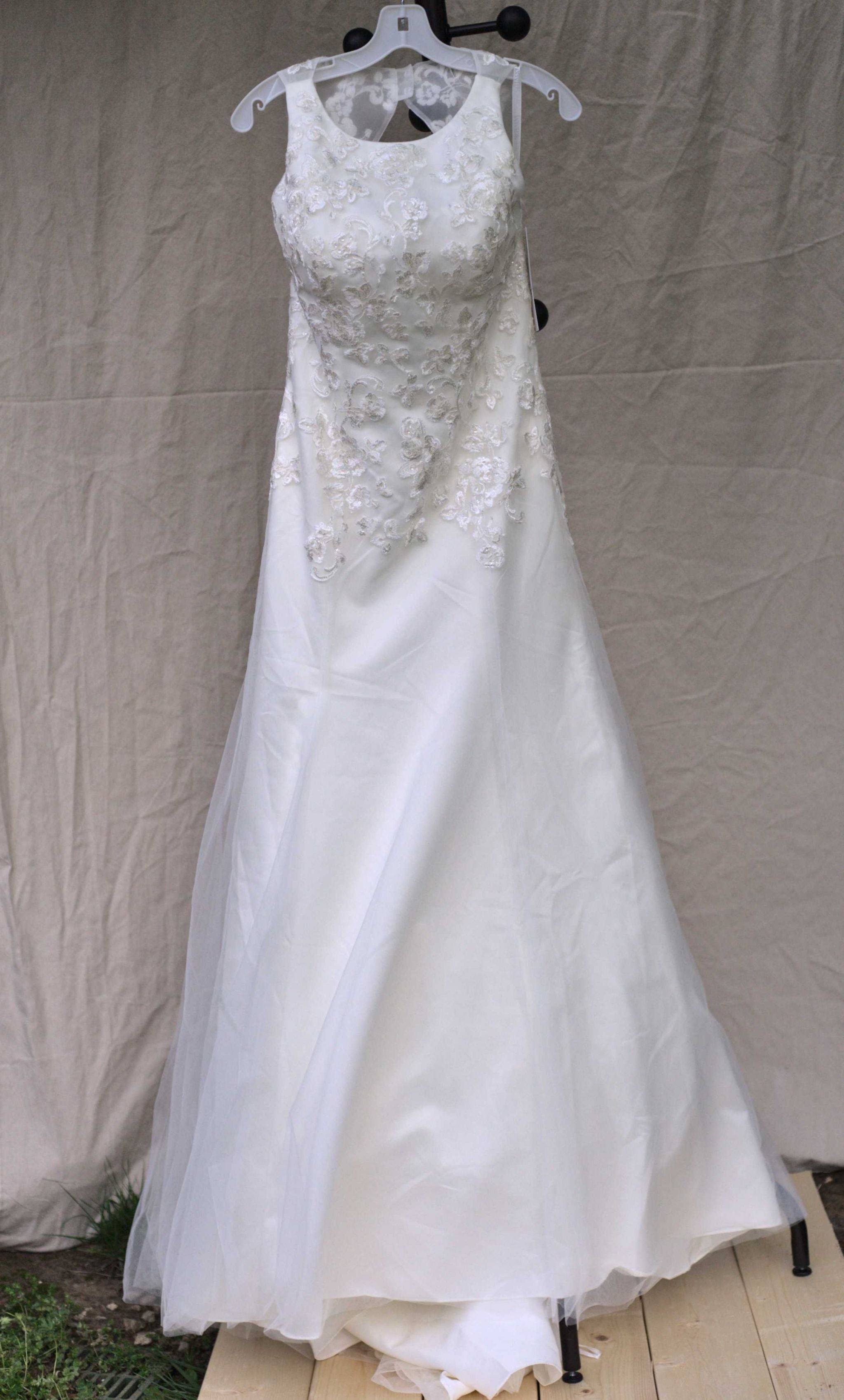 David's Bridal WG3937 – Nearly Newlywed