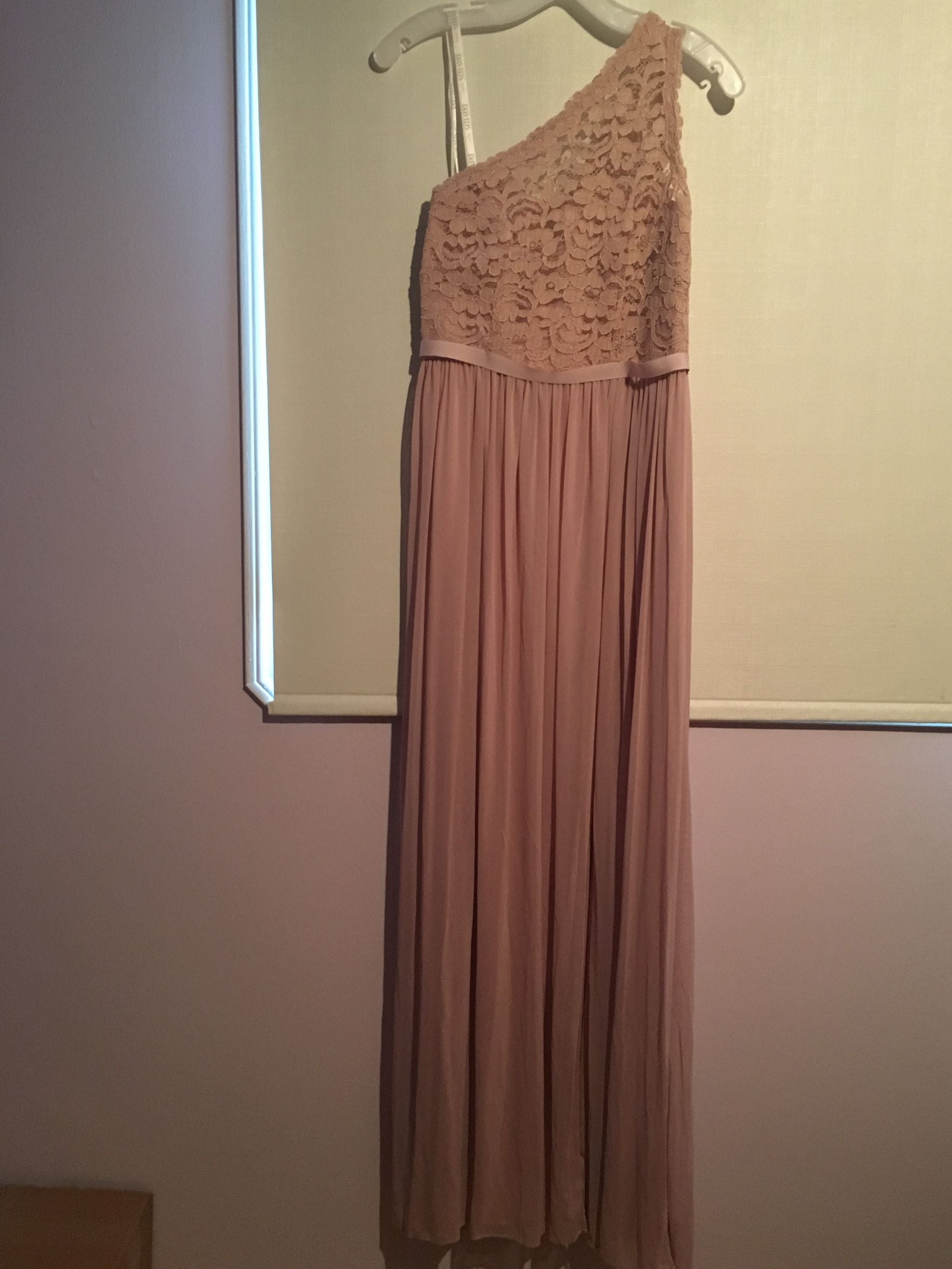 David's Bridal VEN Style F17063 Cameo – Nearly Newlywed