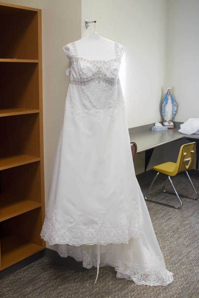 Kimberly L David S Bridal Wg3838 1000 450 Used Save 55 Listing Number 39186 Designer David S 