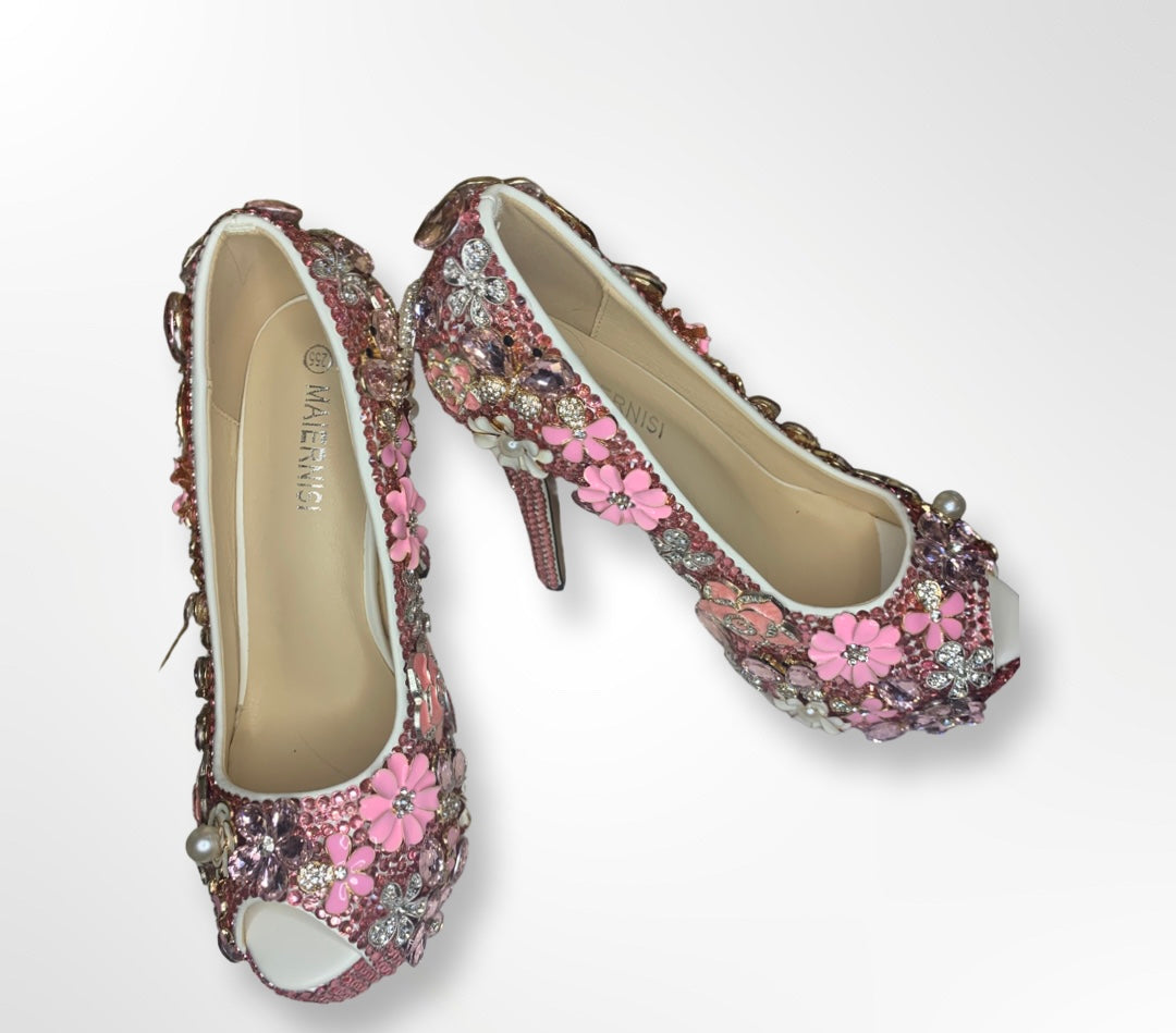 High Heels Handmade Fully Rhinestone Pointed Toe Crystal Wedding Shoes –  SposaBridal