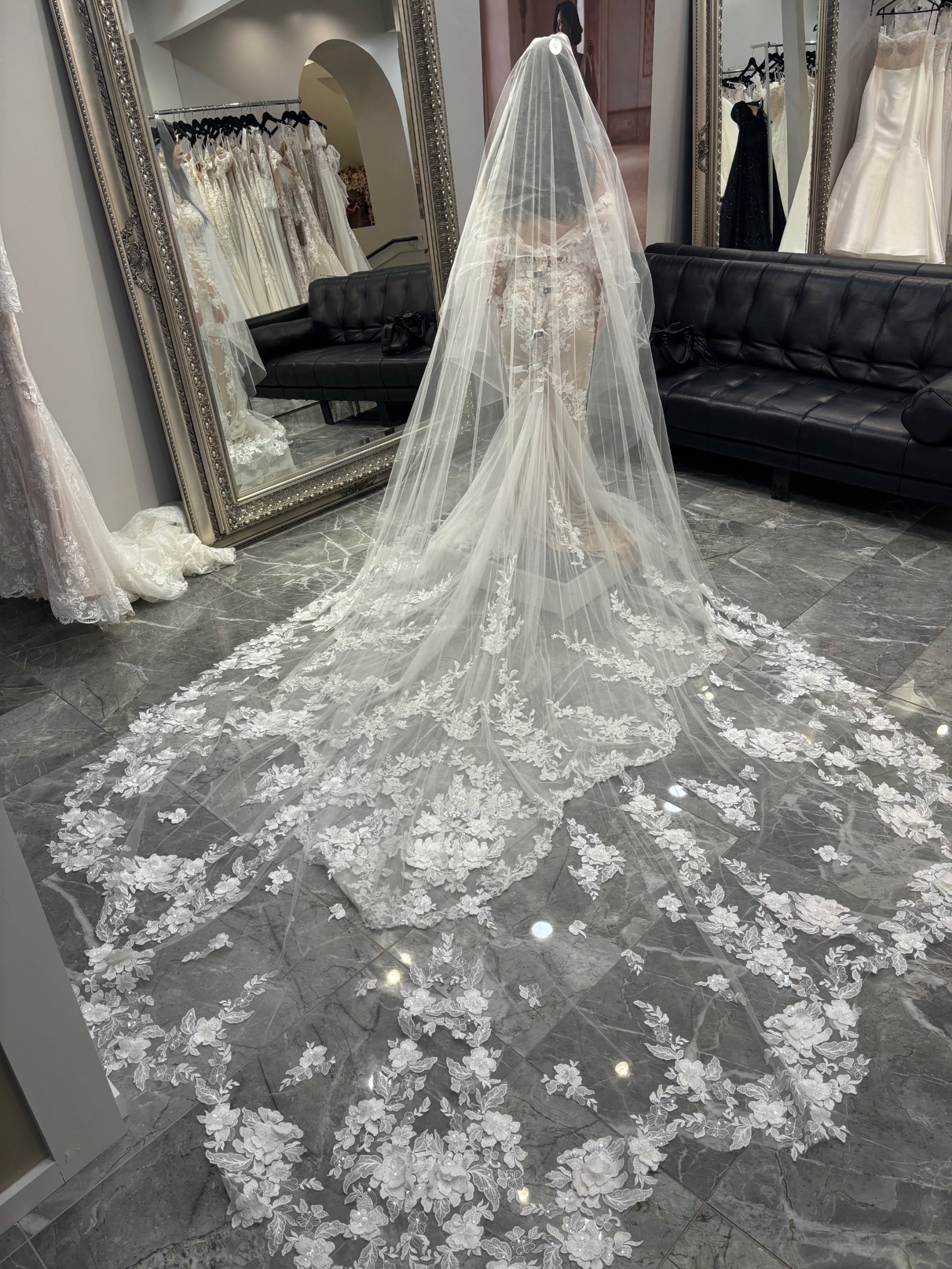 Elie Saab Royal Lace Veil White