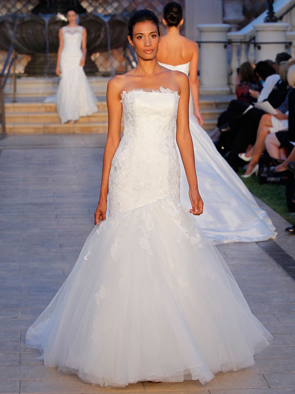 Enzoani falcon – Nearly Newlywed