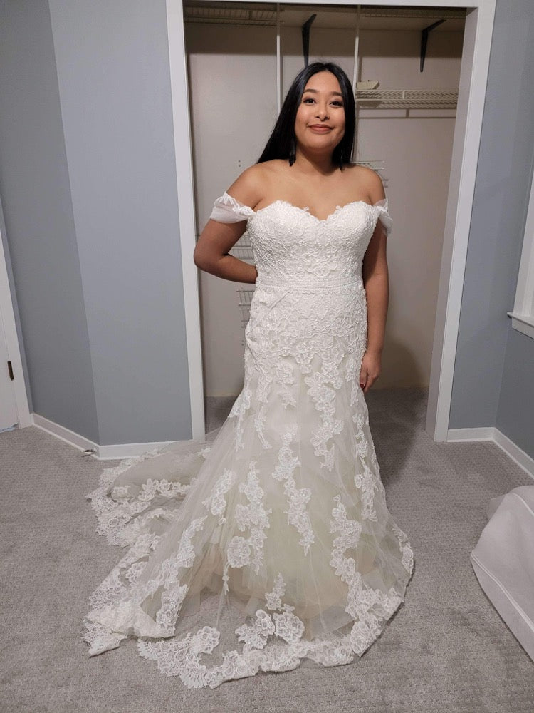 Enzoani Kara Blue – Nearly Newlywed1