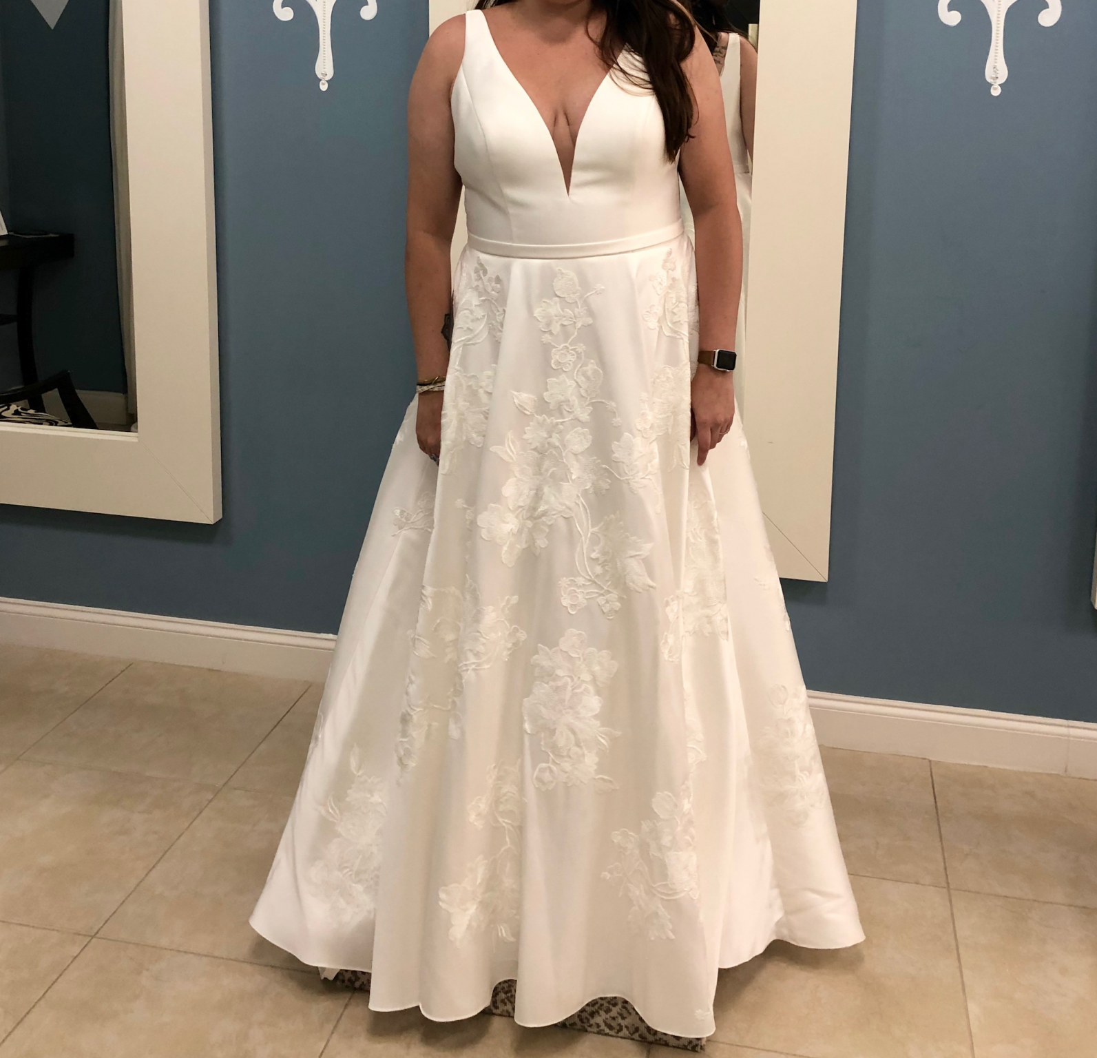 Essense of Australia D2639 PreOwnedWeddingDresses