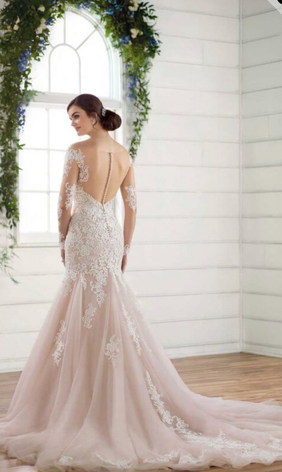 Essense of Australia D2425 – Nearly Newlywed