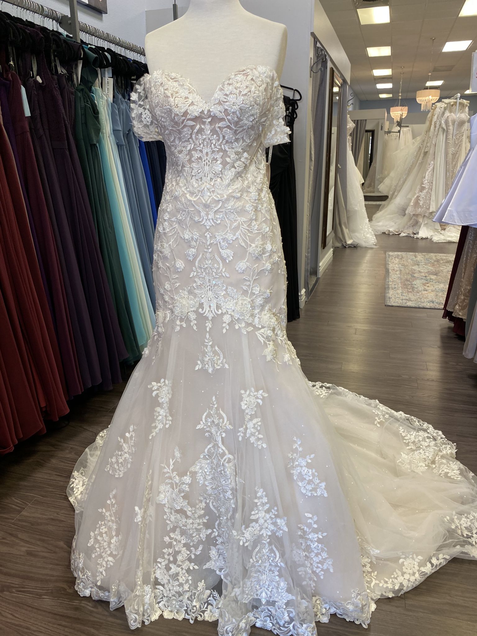 Essense of Australia D2642 – Nearly Newlywed