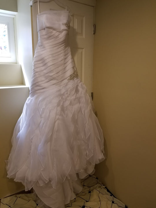 Exclusive Bridals P893