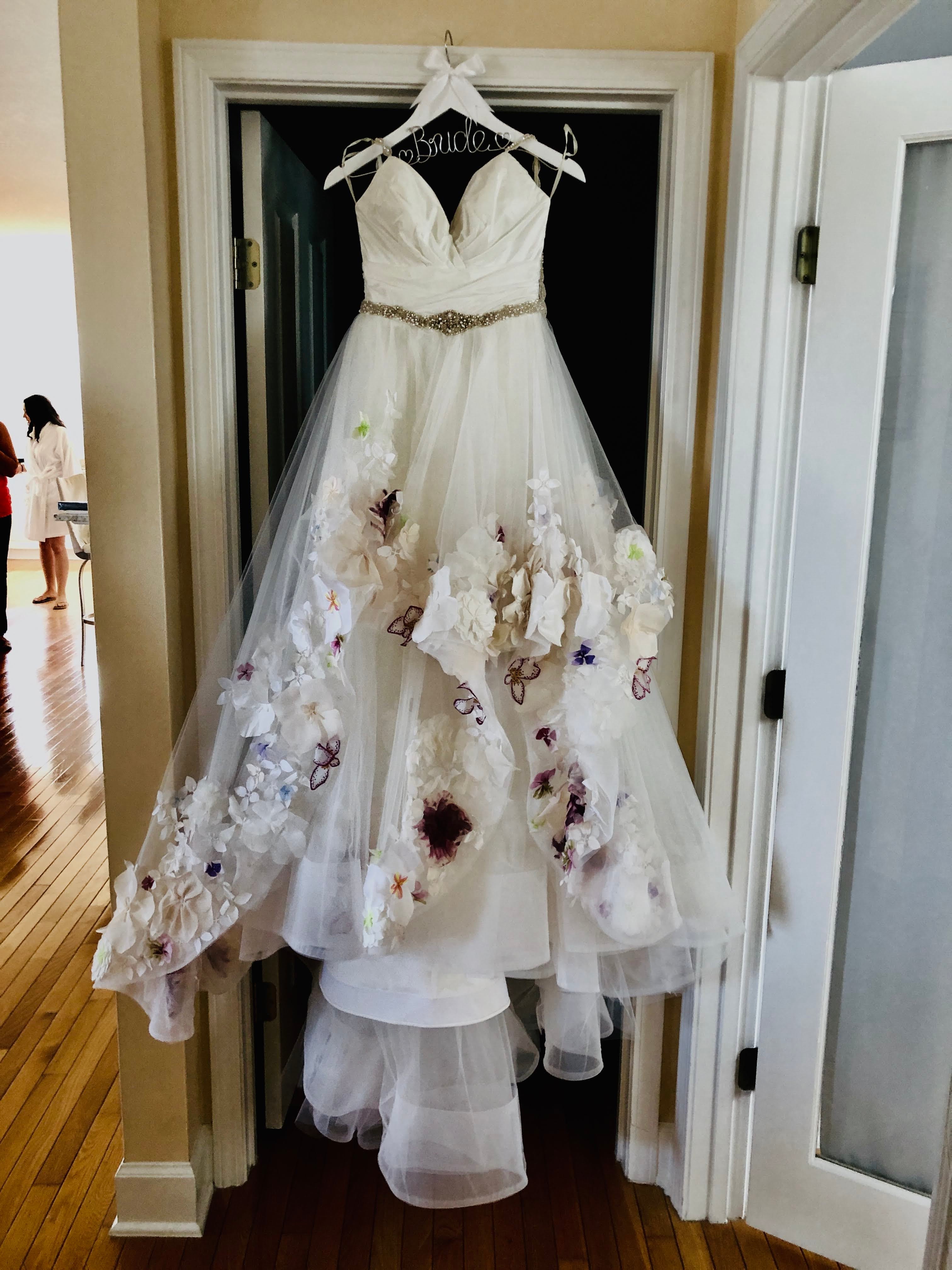 Hayley Paige – Nearly Newlywed