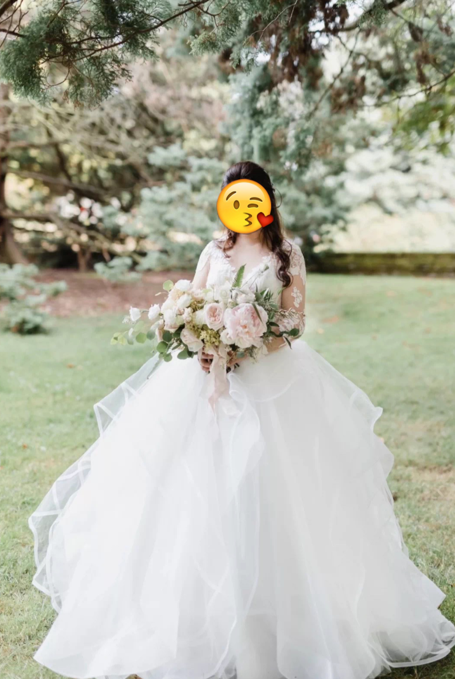 Hayley sales paige elysia