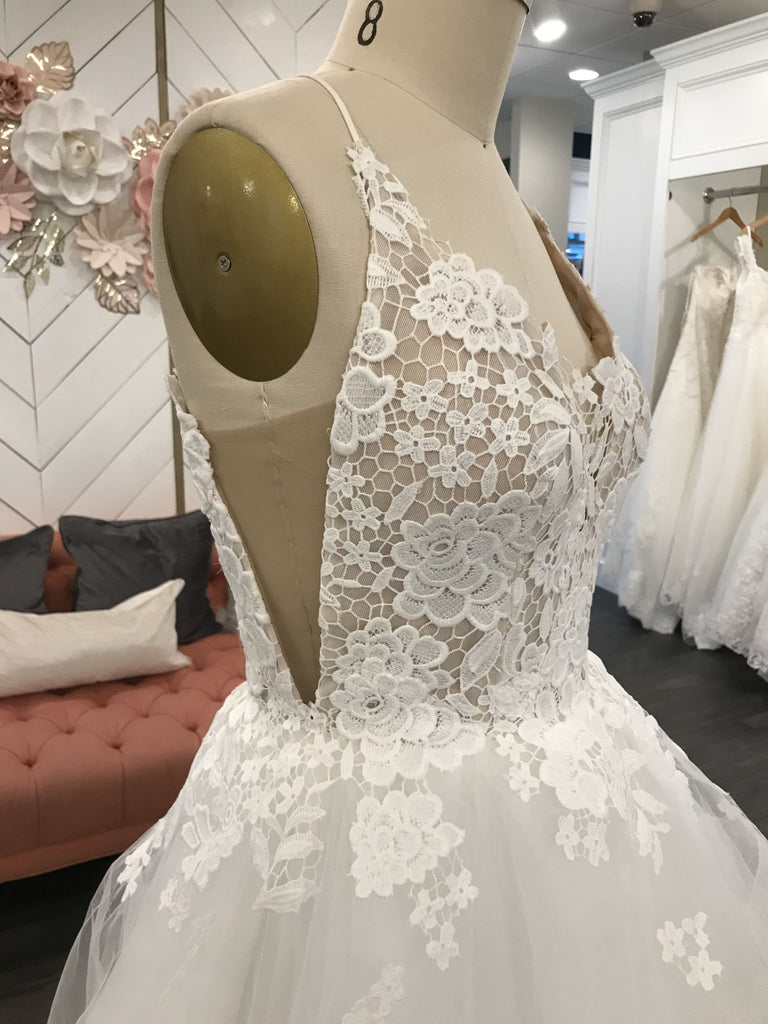 Hayley Paige Clover – Nearly Newlywed