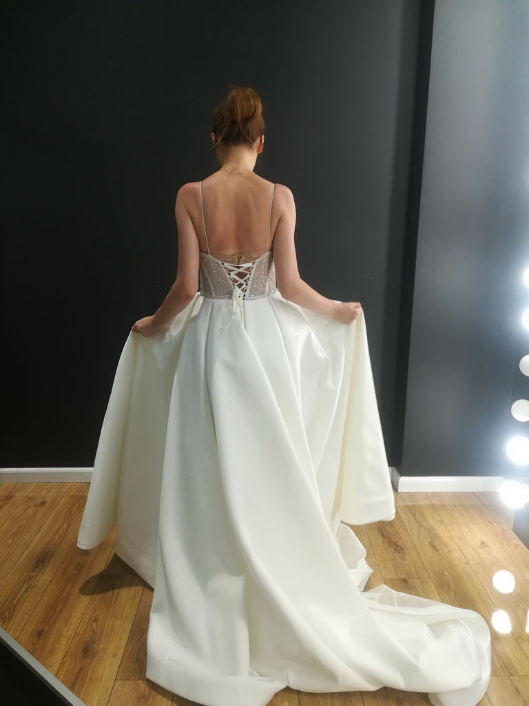 Ida Torez Sensuality – Nearly Newlywed