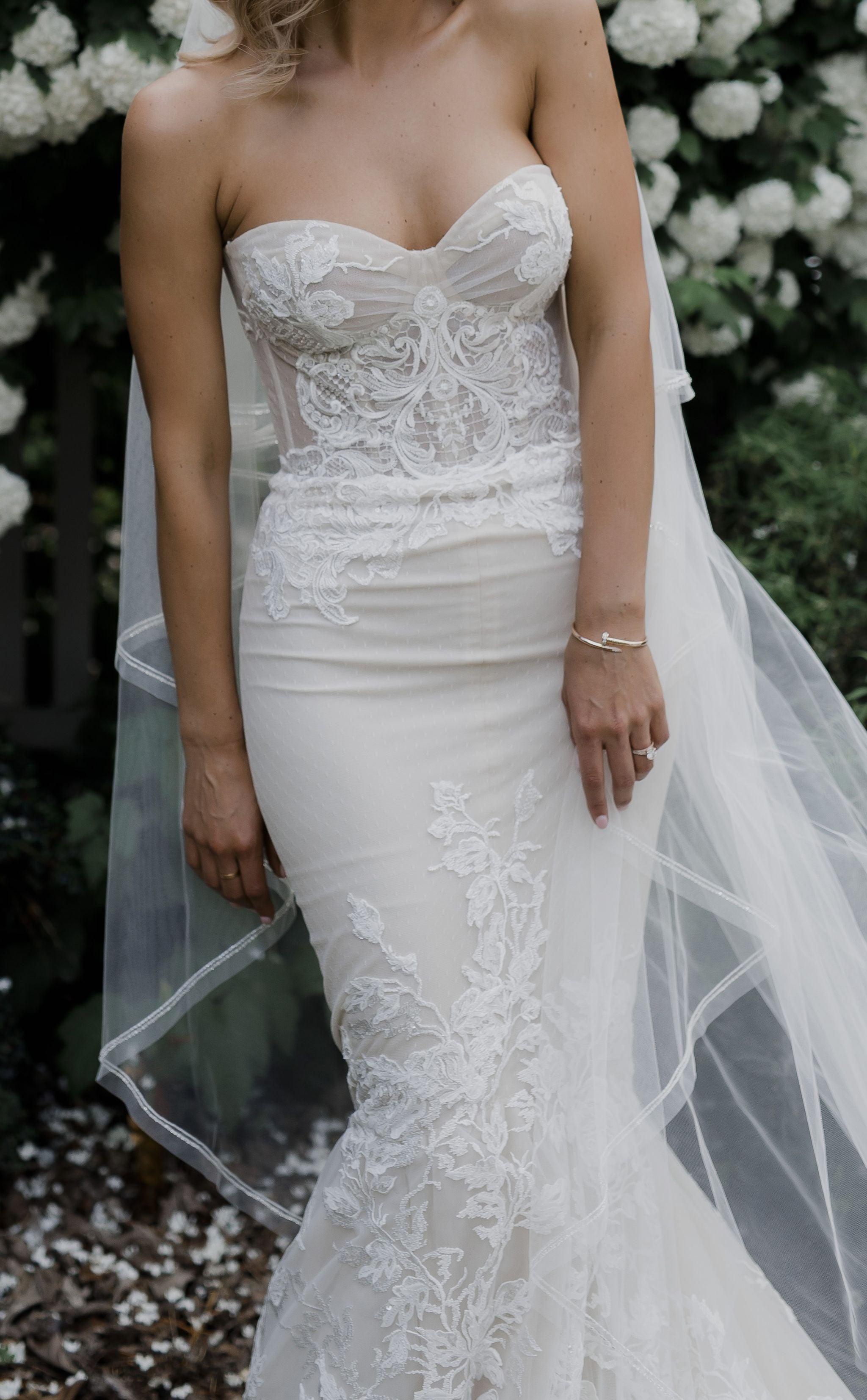 Inbal Dror 16/17 – Nearly Newlywed