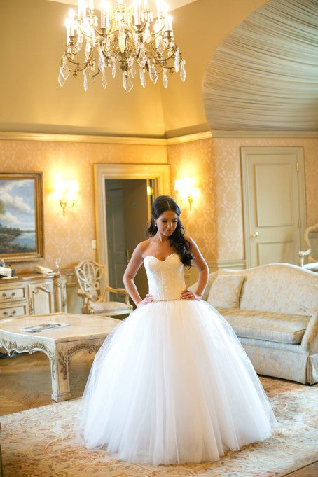 Kenneth Pool Paris – Nearly Newlywed