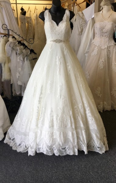 La Sposa None Available