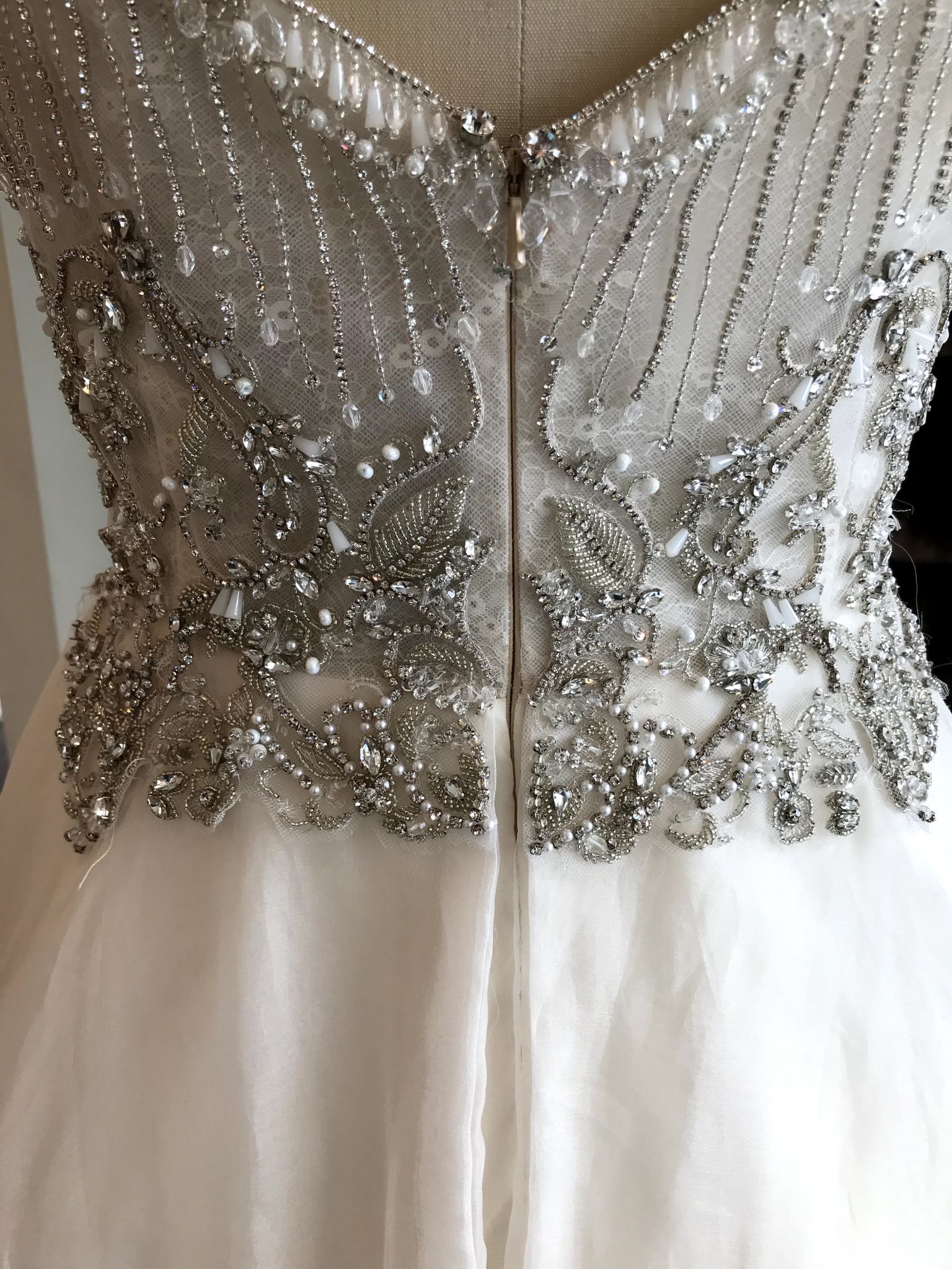 Lazaro juliet gown hotsell