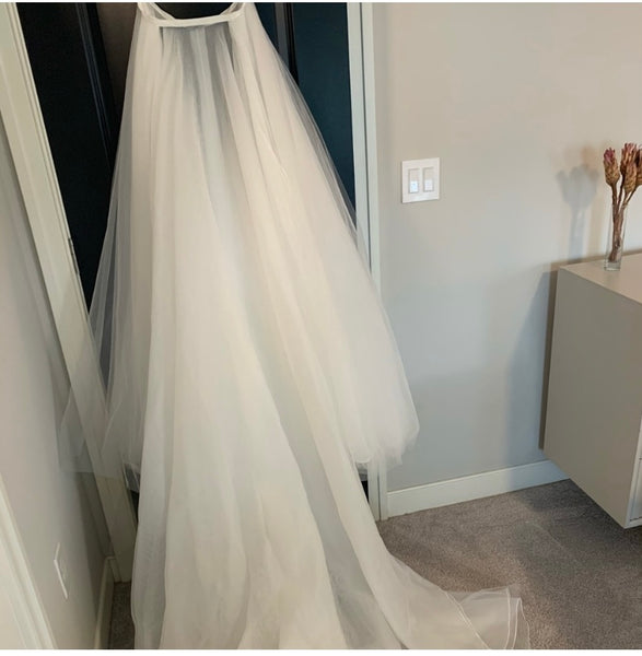 Removable Flowy Skirt with Gap : Made With Love, Unique Bridal