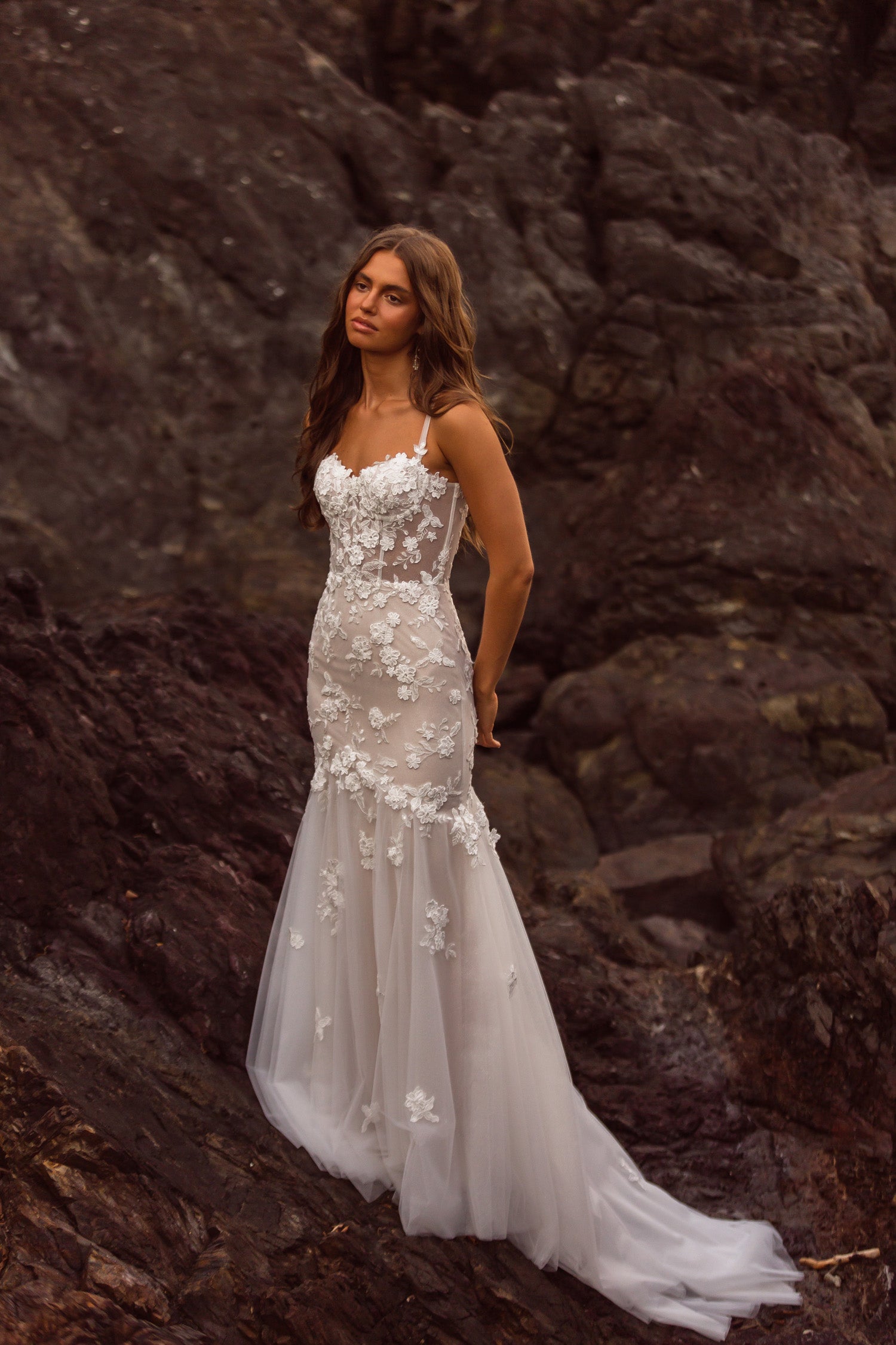 Madi Lane ML22504LN “Oasis Collection”