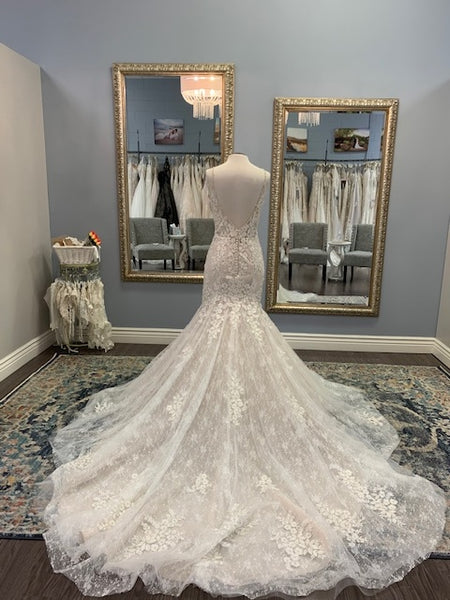 Maggie Sottero Inga dress- first fitting!! So excited : r/weddingdress