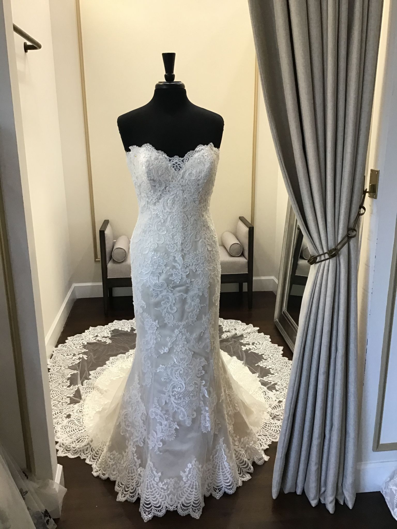 【土日限定美品】 maggie sottero Kiera ウェディングドレス Kiera – Lotus Bridal